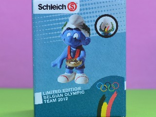Promo Schleich Weightlifter Smurf BELGIAN OLYMPIC TEAM 2012 *New* Boxed 